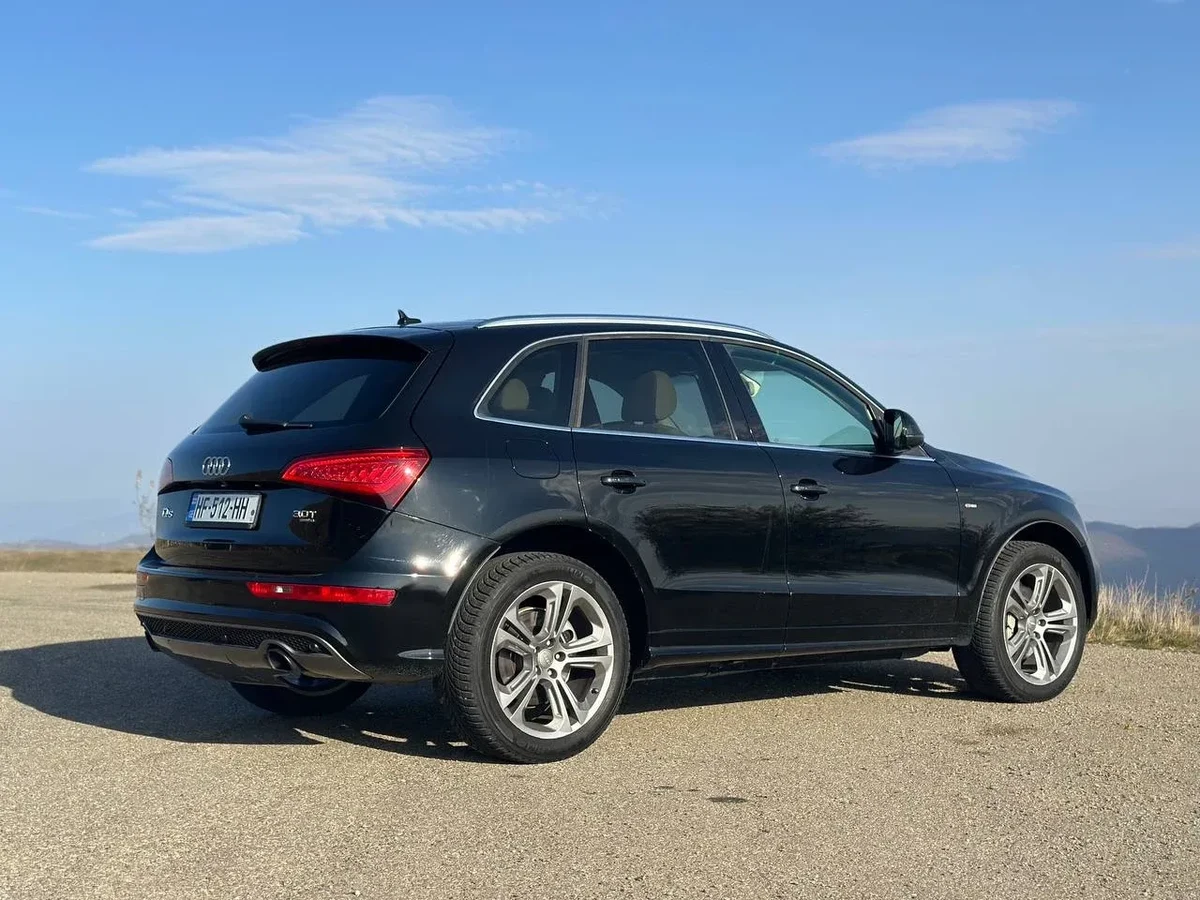 AUDI Q5 3