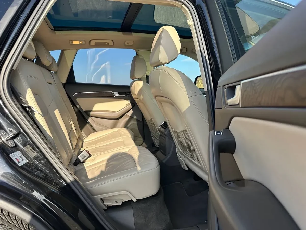 AUDI Q5 5