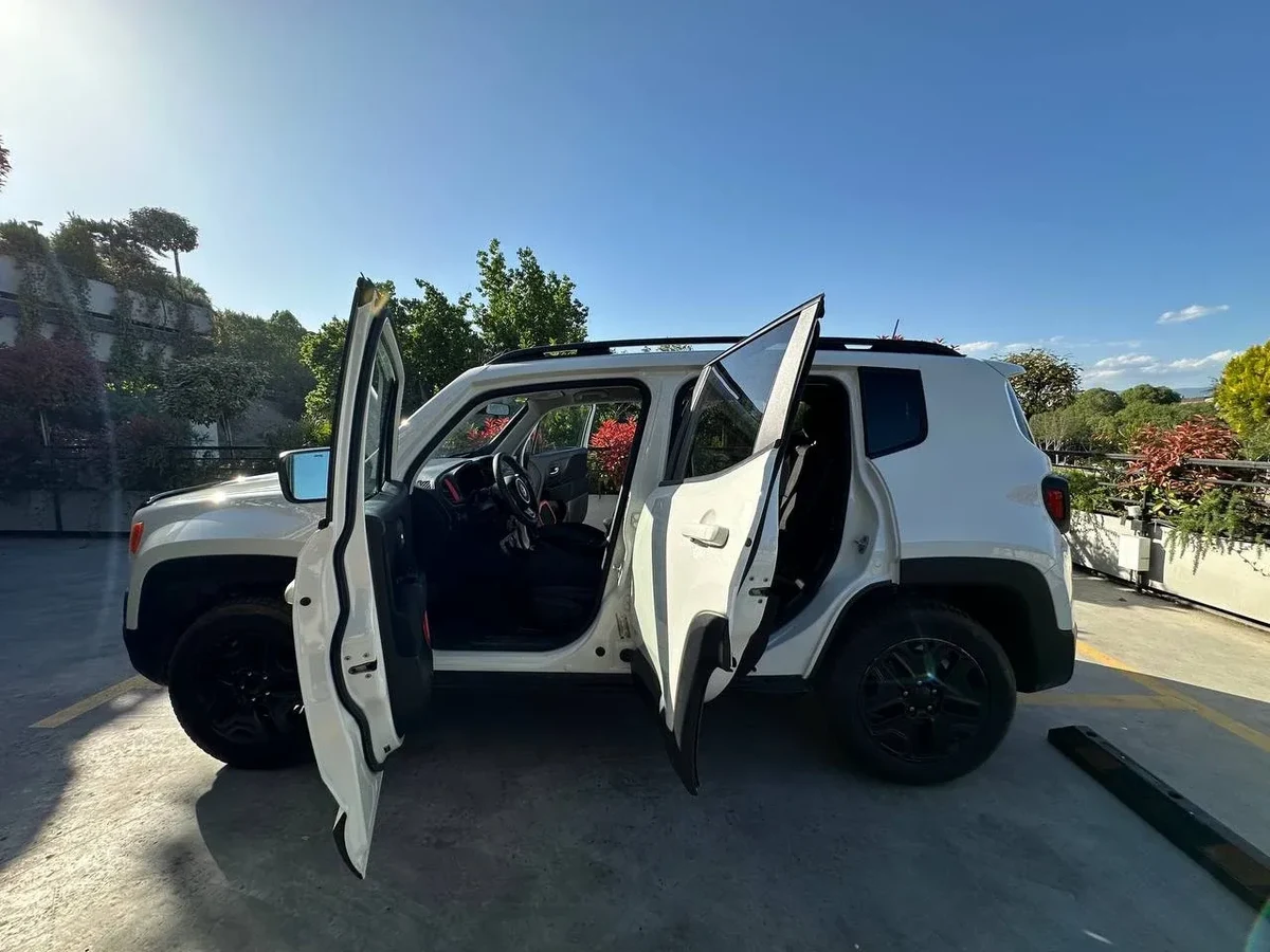 JEEP Renegade 3
