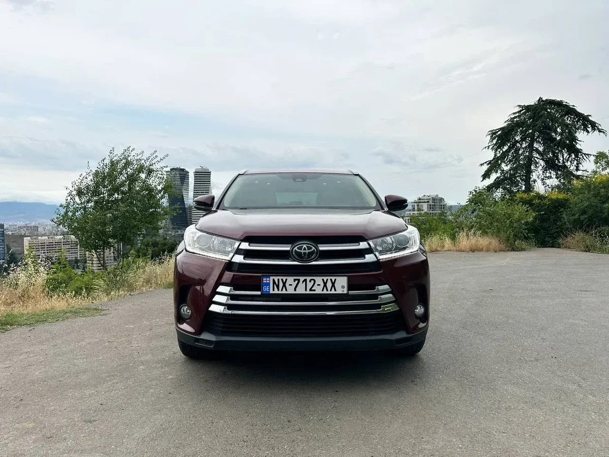 TOYOTA Highlander 2