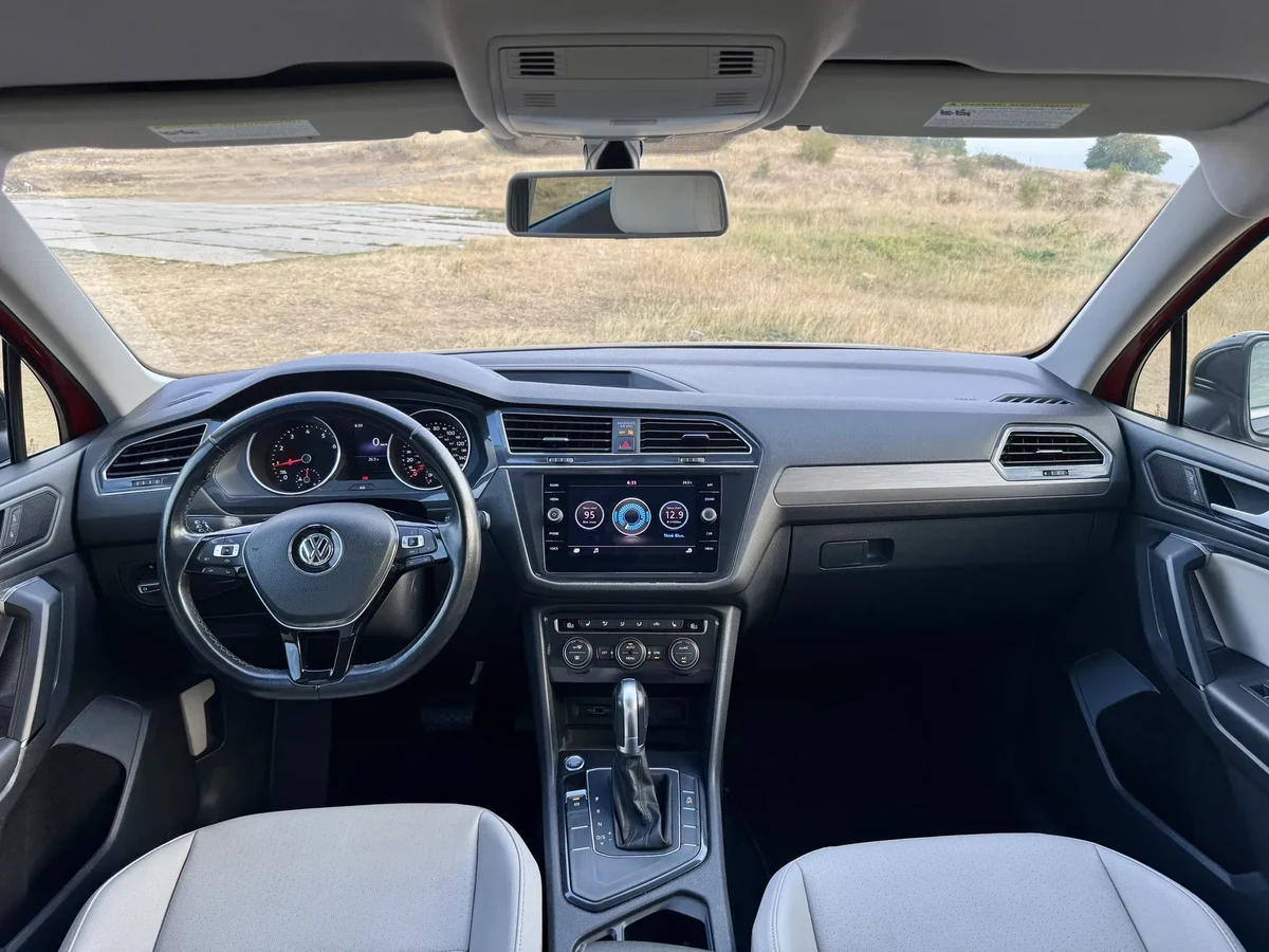 VOLKSWAGEN Tiguan 2
