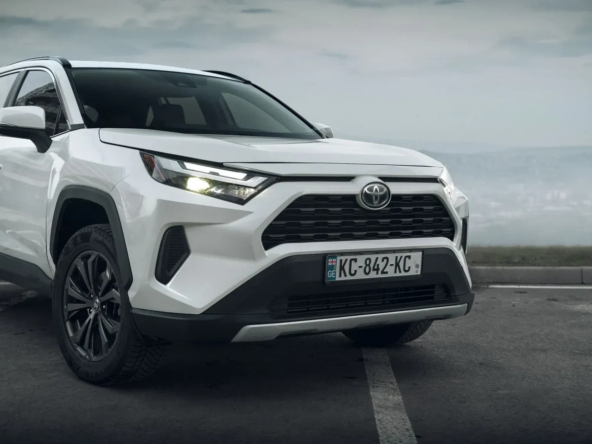 TOYOTA RAV4 2