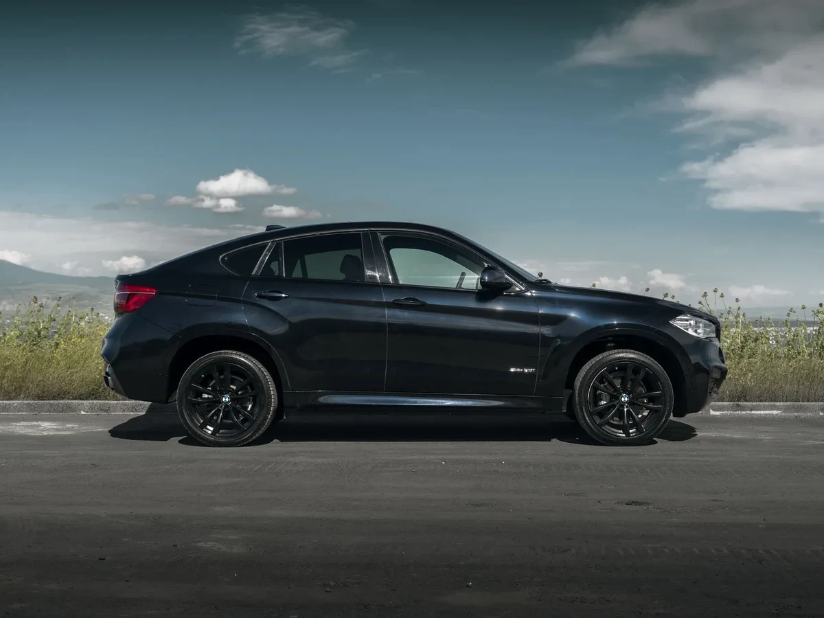 BMW X6 4