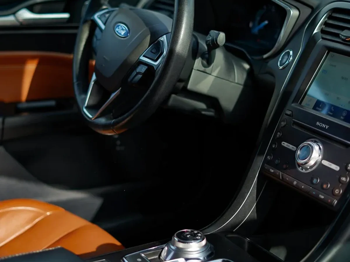 FORD Fusion 3