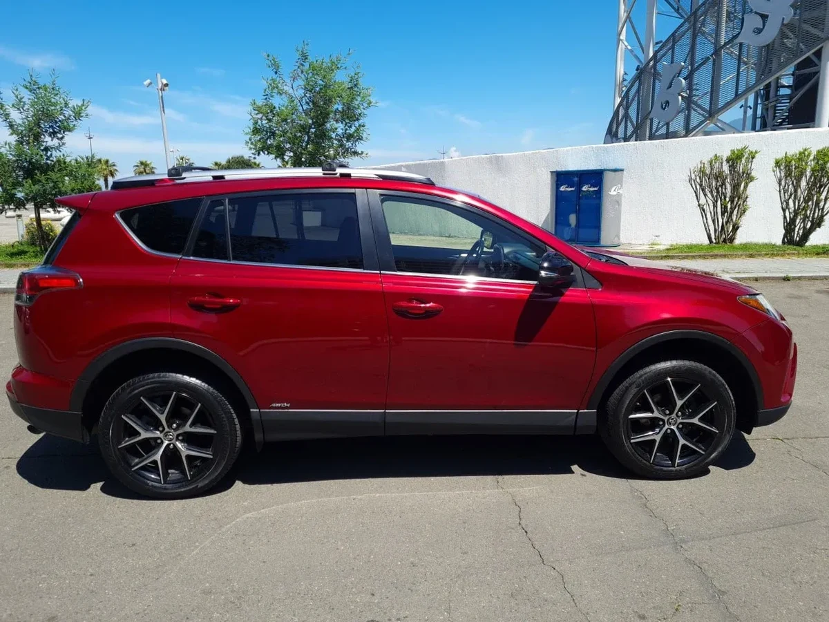 TOYOTA RAV4 2