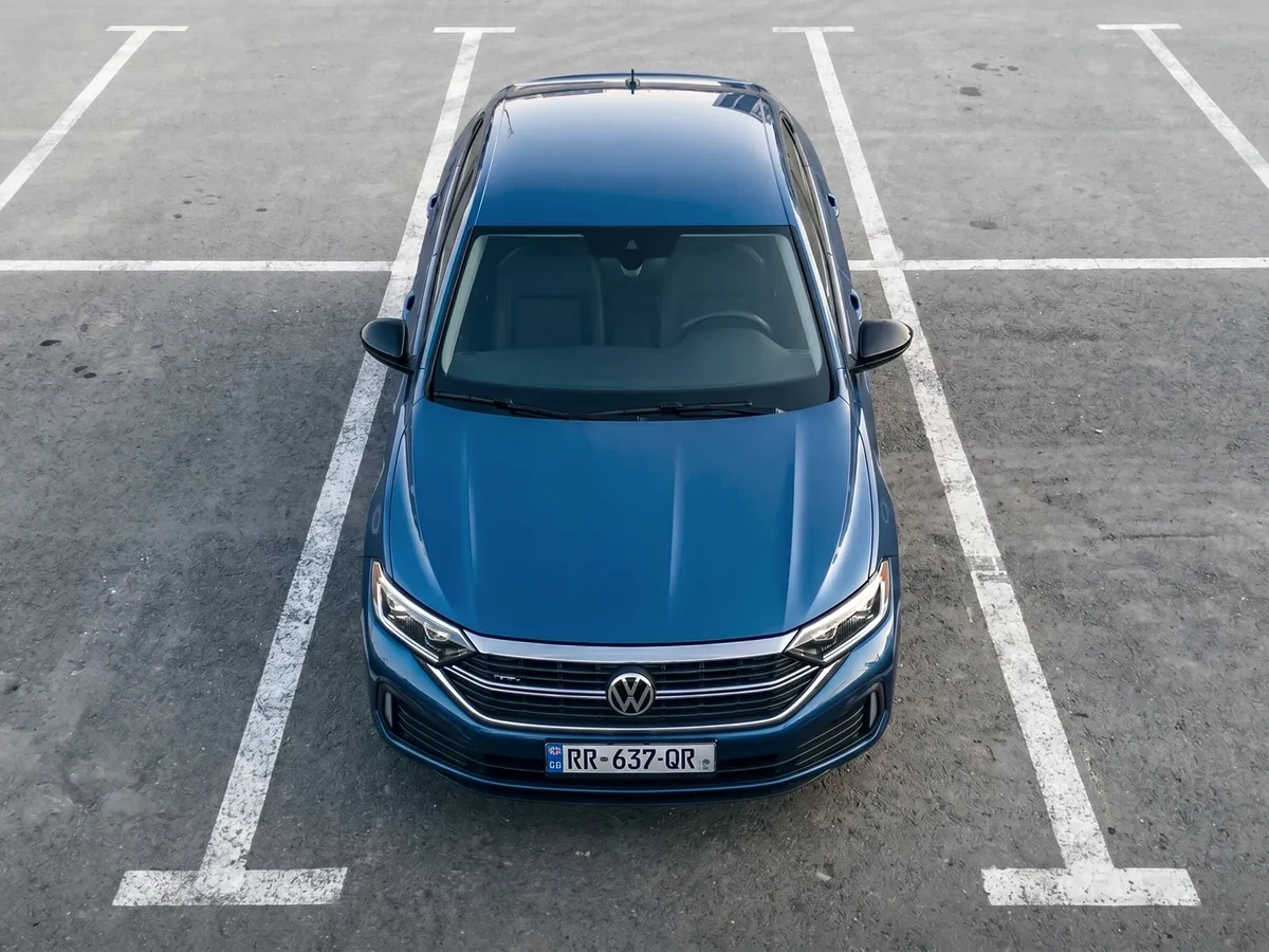 VOLKSWAGEN Jetta 6