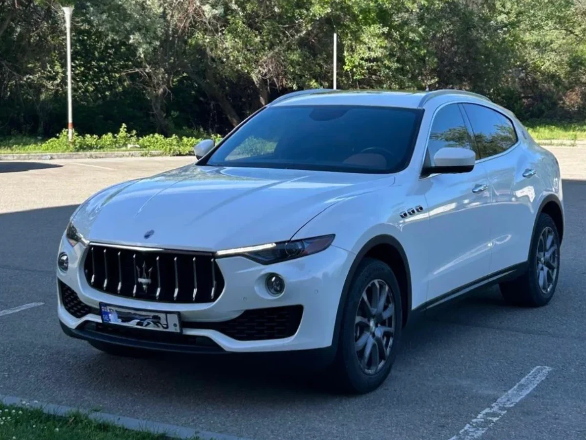 MASERATI Levante 3