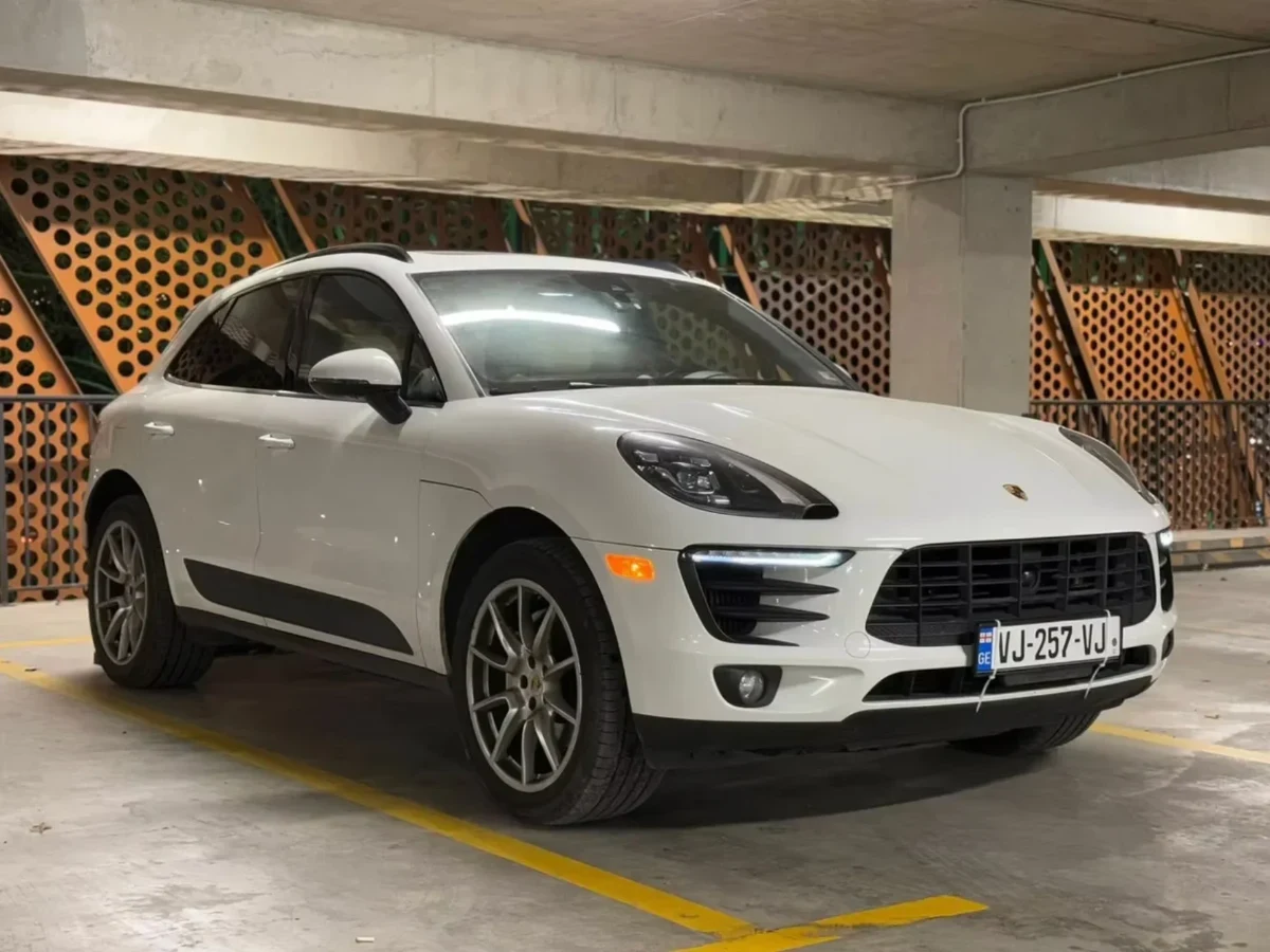 PORSCHE Macan S 2