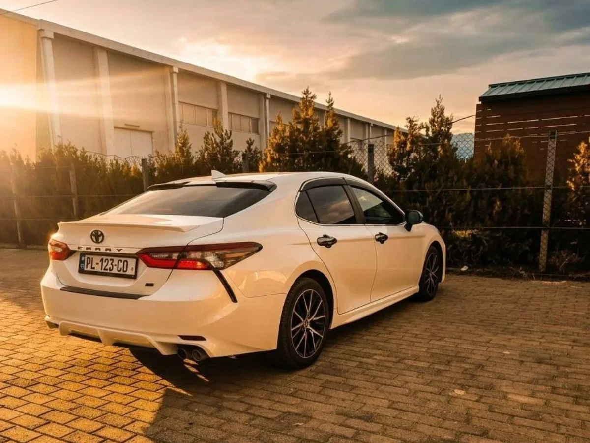 TOYOTA Camry 4