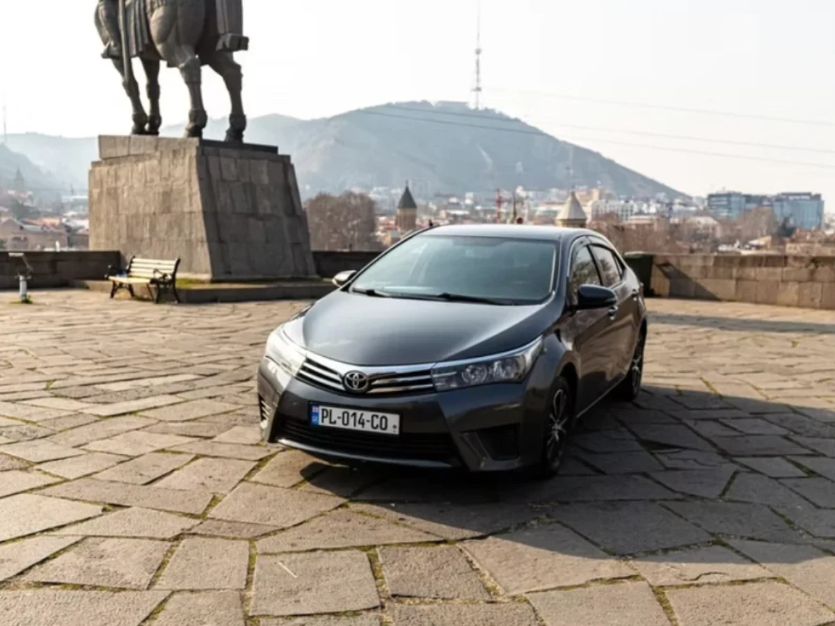 TOYOTA Corolla 2