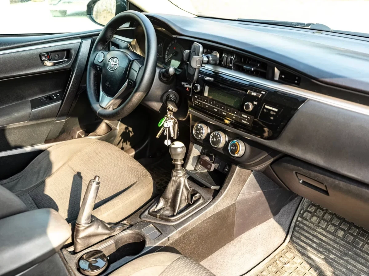 TOYOTA Corolla 3