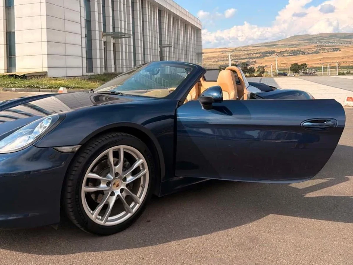 PORSCHE Boxster 3