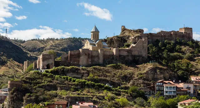 Narikala Fortress in Tbilisi: how to get up and what to see